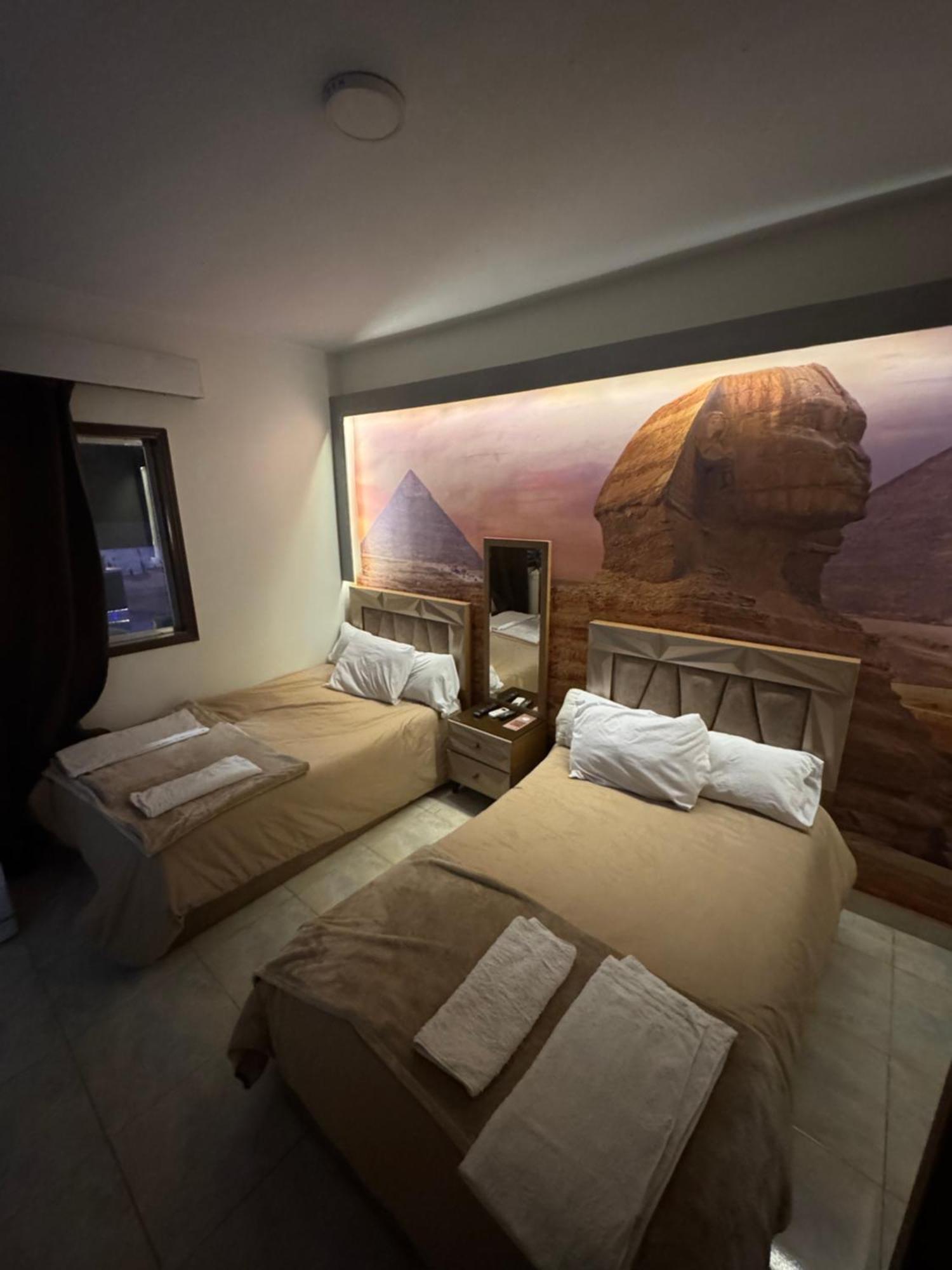 ホテル Nefertiti Pyramids View カイロ エクステリア 写真