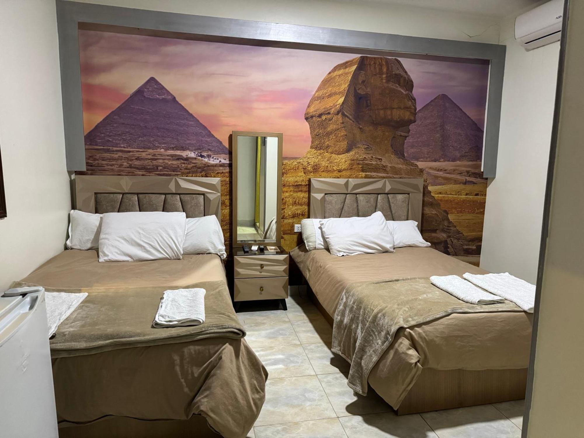 ホテル Nefertiti Pyramids View カイロ エクステリア 写真