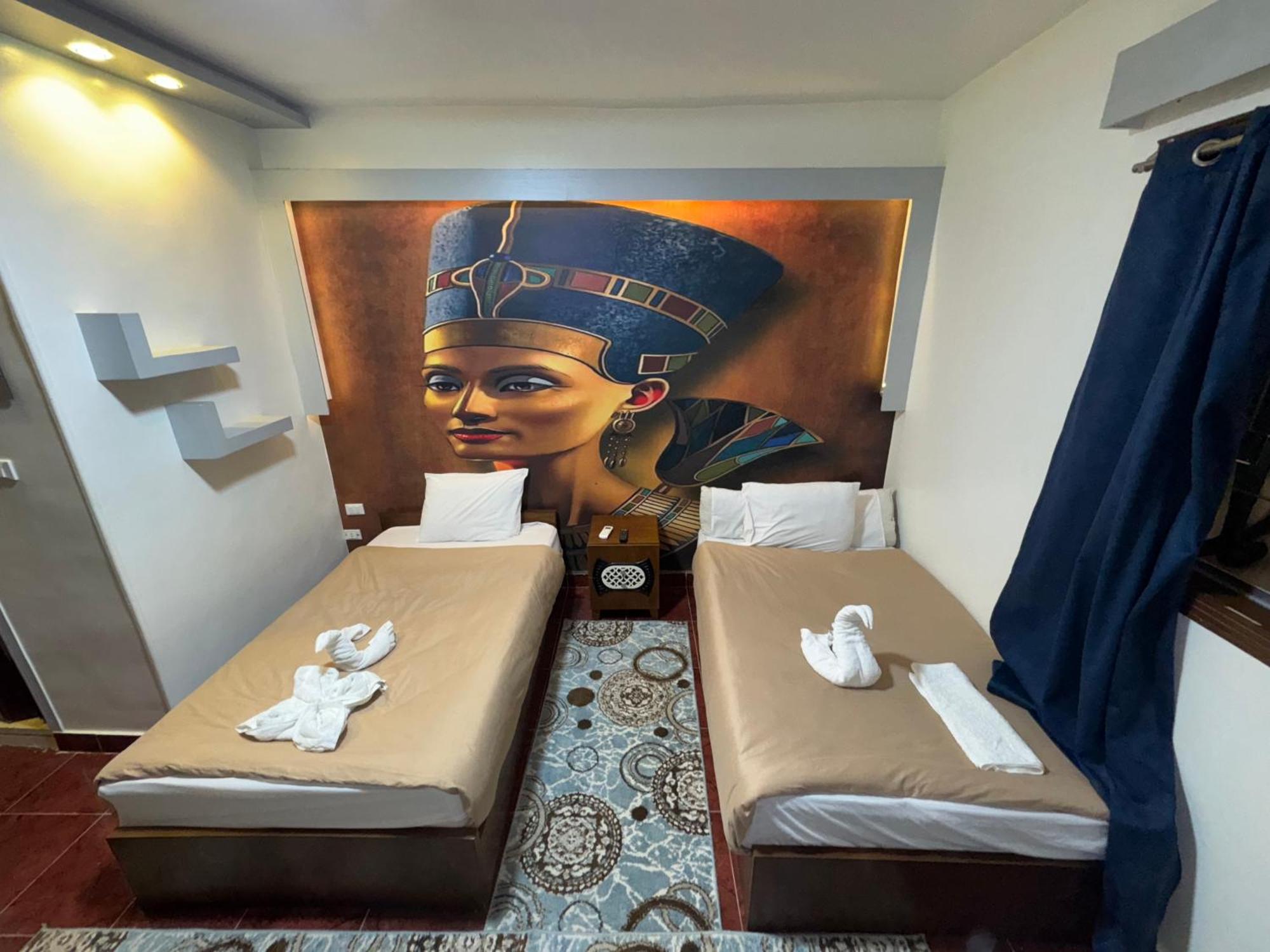 ホテル Nefertiti Pyramids View カイロ エクステリア 写真