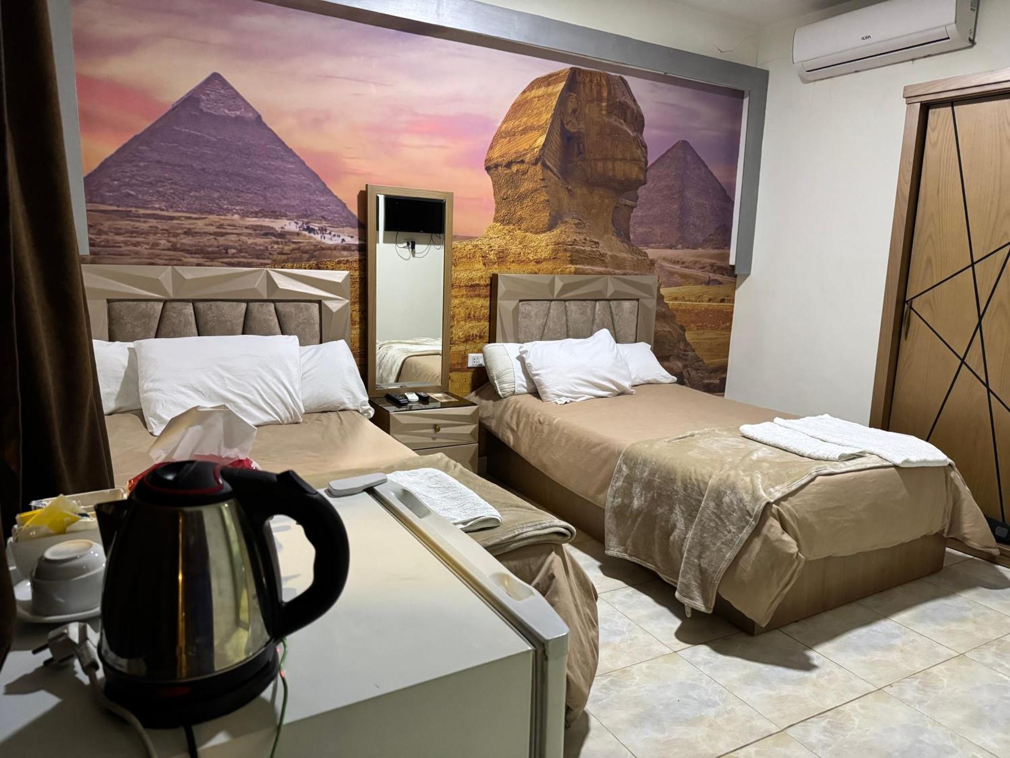 ホテル Nefertiti Pyramids View カイロ エクステリア 写真