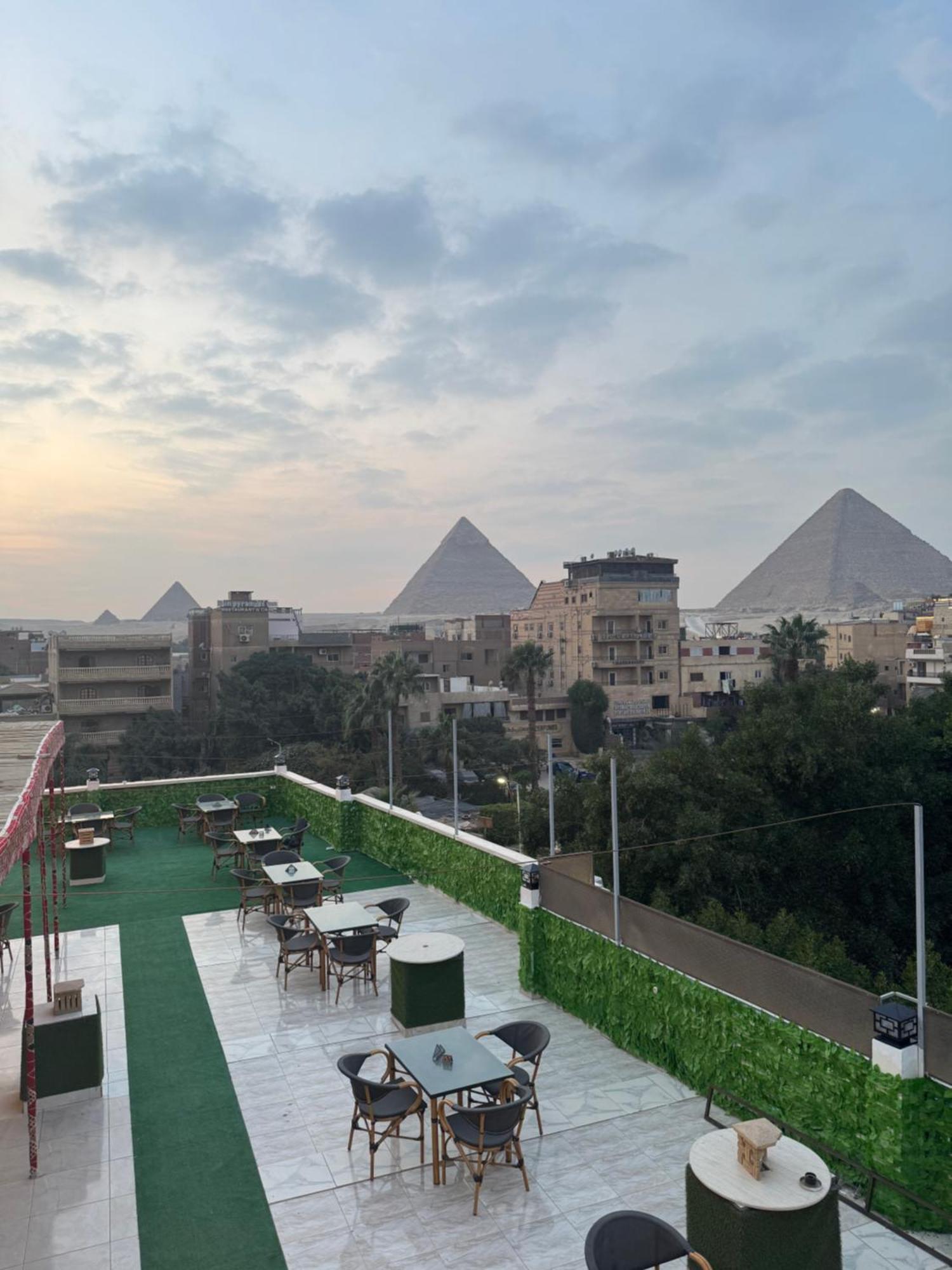 ホテル Nefertiti Pyramids View カイロ エクステリア 写真